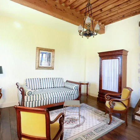 Chateau De La Mar D'hotes 4*